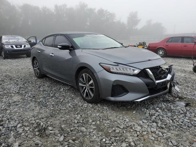 Nissan Maxima sv (2020)