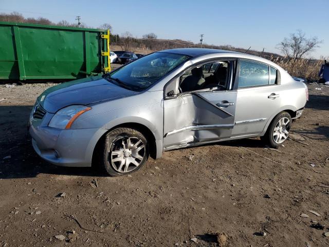 Nissan Sentra 2-0 (2011)
