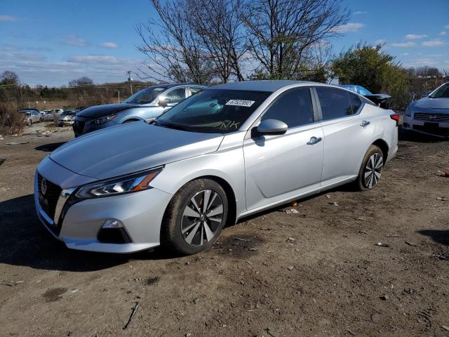Nissan Altima sv (2022)