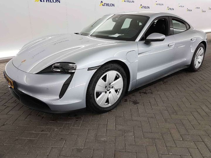 Porsche Taycan (2021)