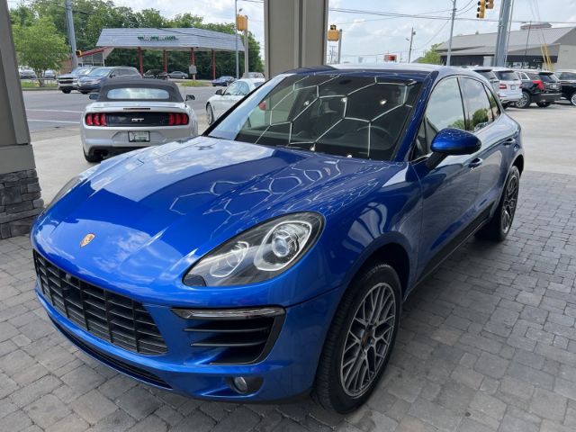 Porsche Macan (2016)