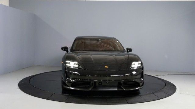 Porsche Taycan (2021)