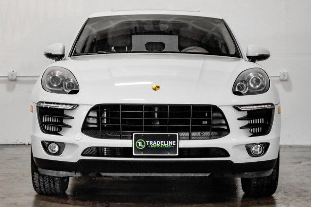 Porsche Macan (2016)