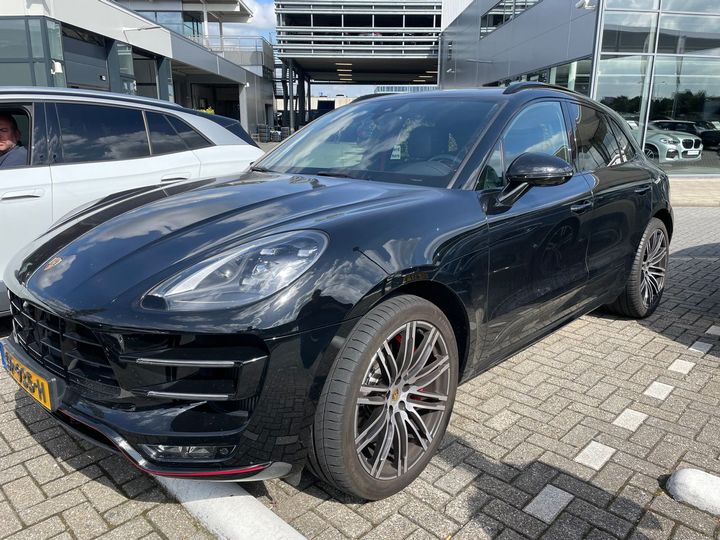 Porsche Macan (2018)