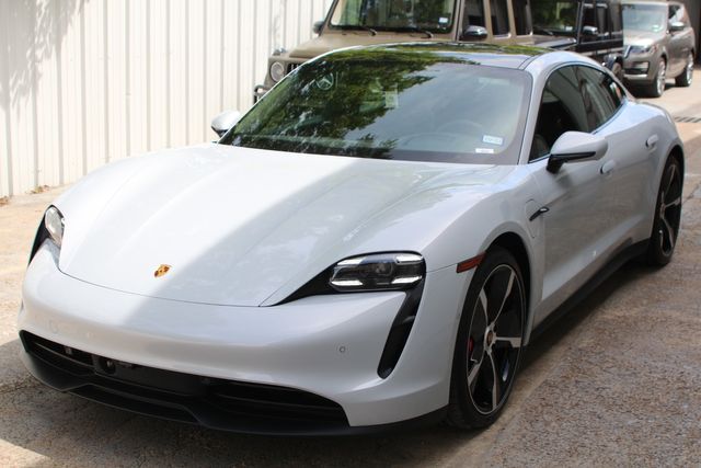 Porsche Taycan (2021)