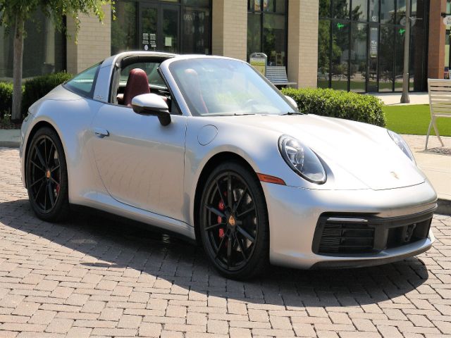 Porsche 911 (2021)