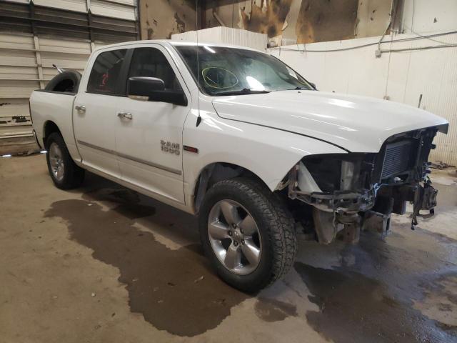 Ram 1500 slt (2017)