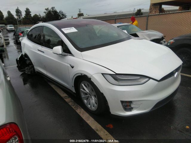 Tesla Model x (2020)