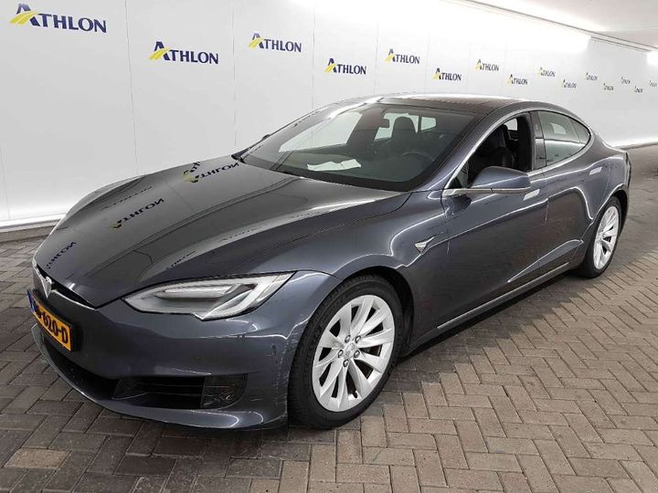 Tesla Model s (2016)