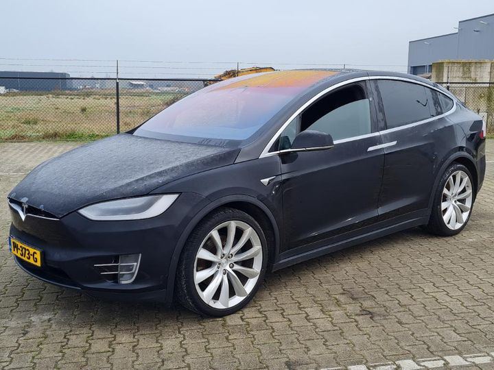 Tesla Model (2017)