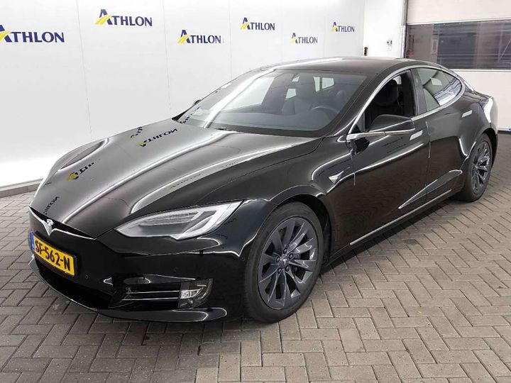 Tesla Model s (2018)