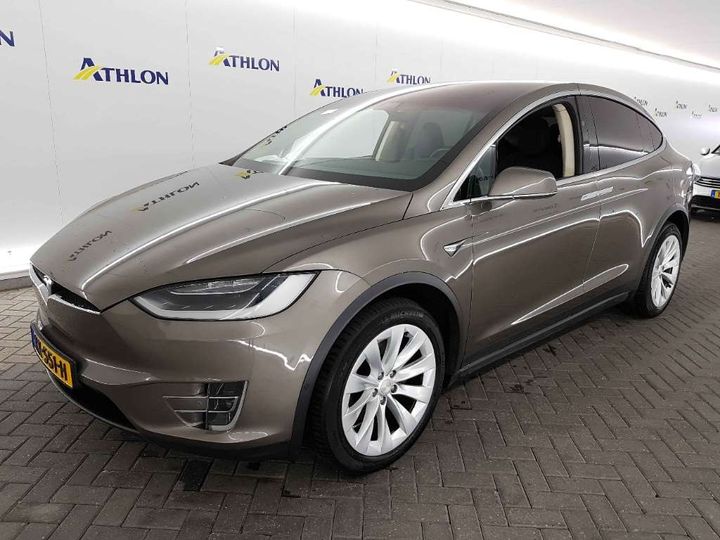 Tesla Model x (2016)