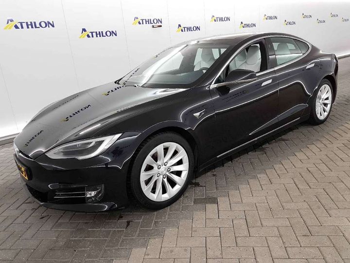 Tesla Model s (2018)