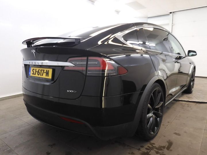 Tesla Model x (2018)