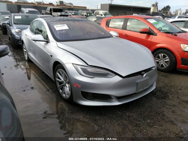 Tesla Model s (2017)