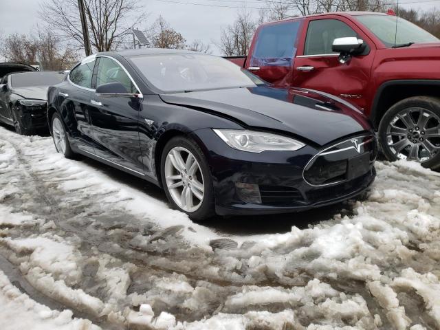 Tesla Model s (2015)