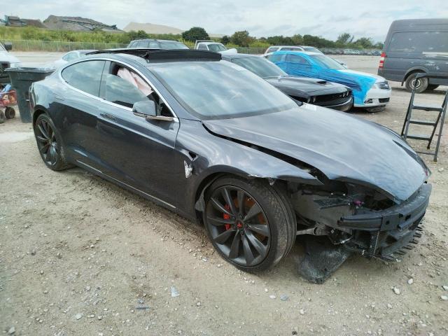 Tesla Model s (2016)