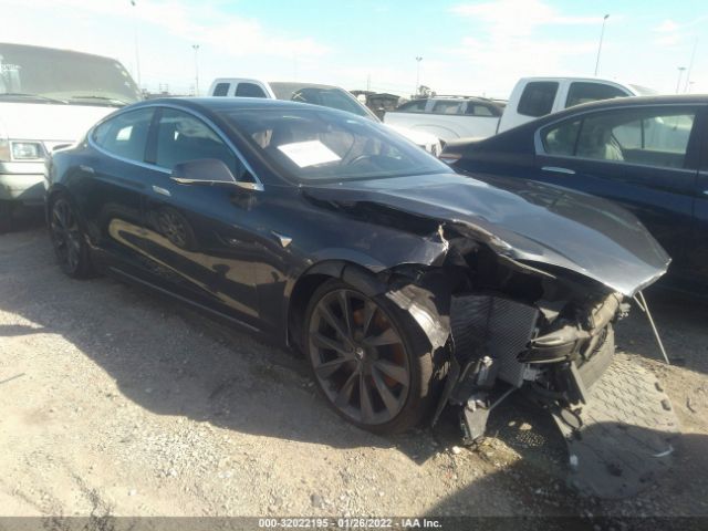 Tesla Model s (2020)
