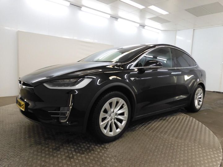Tesla Model x (2017)