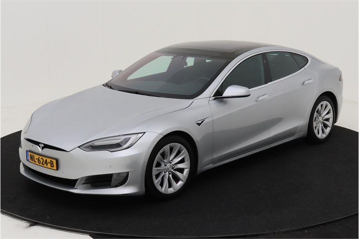 Tesla Model (2017)