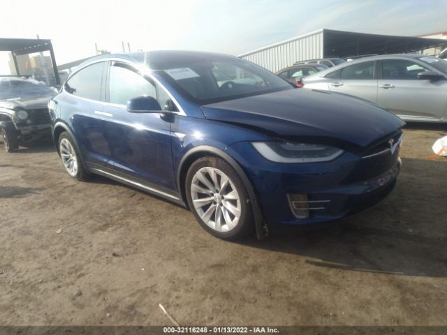 Tesla Model x (2016)