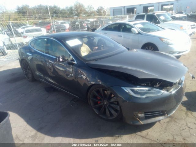 Tesla Model s (2016)