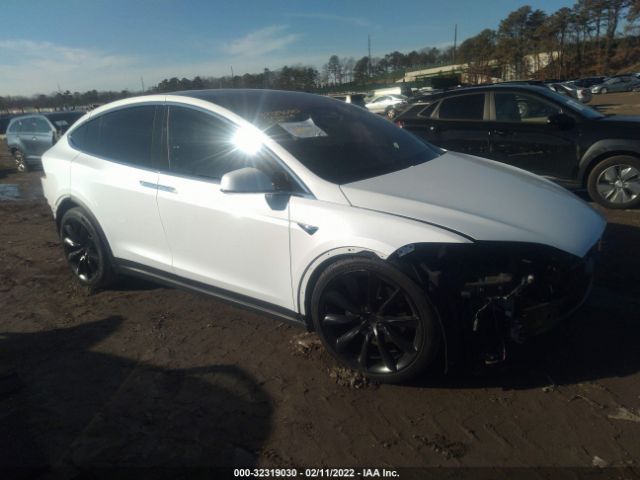Tesla Model x (2020)