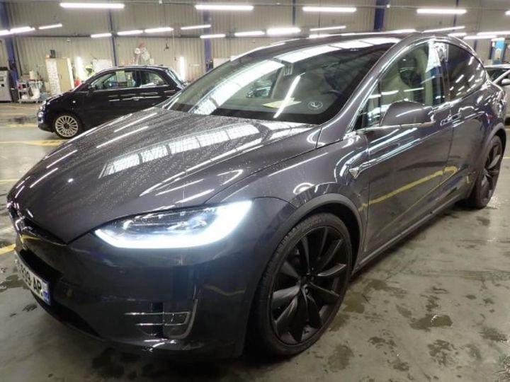 Tesla Model x (2018)