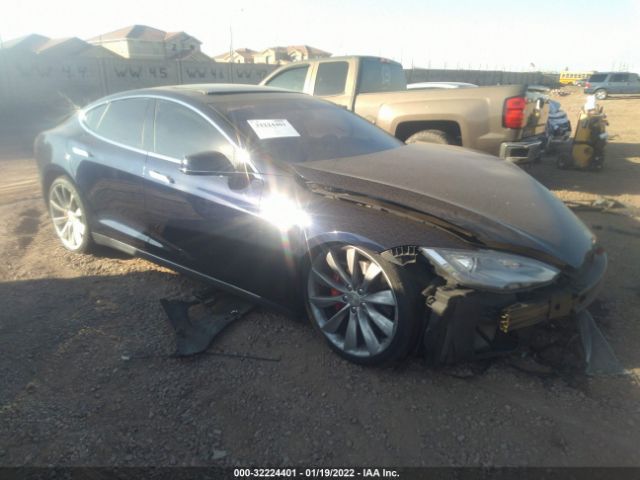 Tesla Model s (2015)