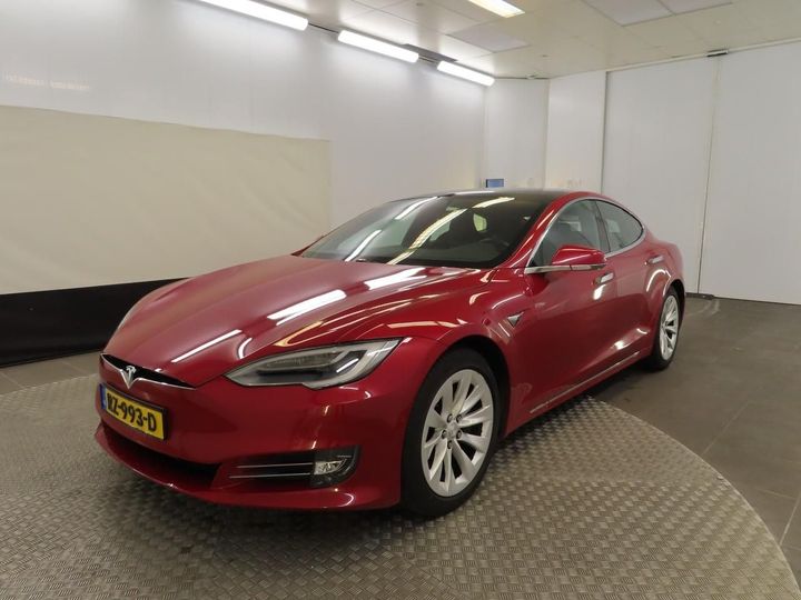 Tesla Model s (2018)