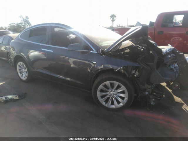 Tesla Model x (2020)