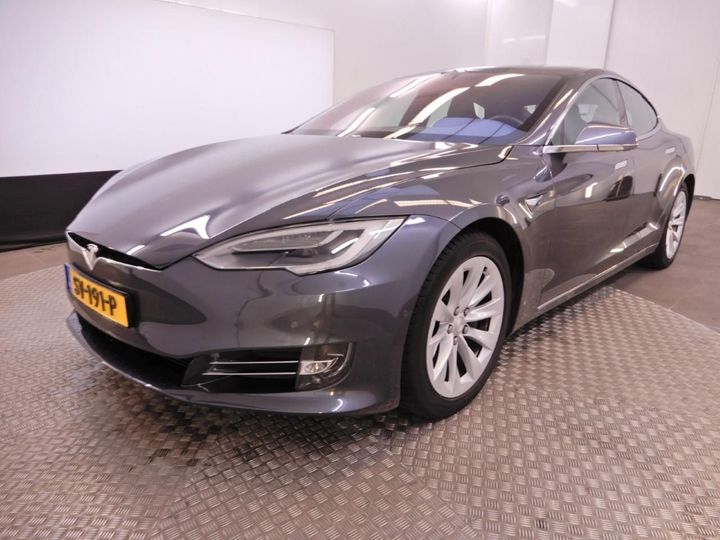 Tesla Model s (2018)