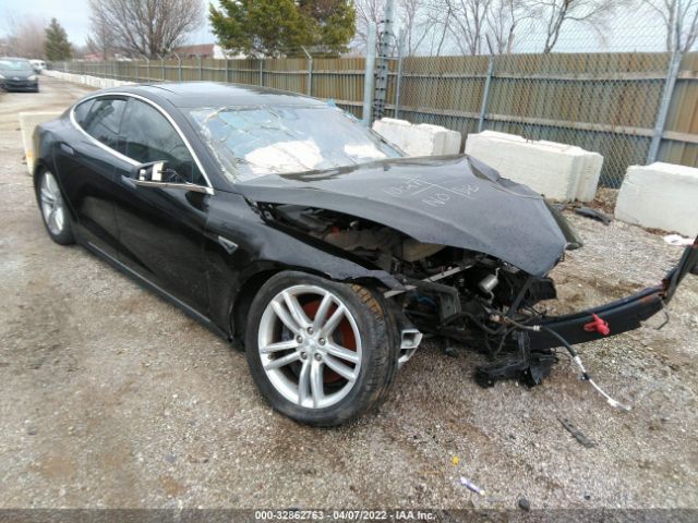 Tesla Model s (2015)