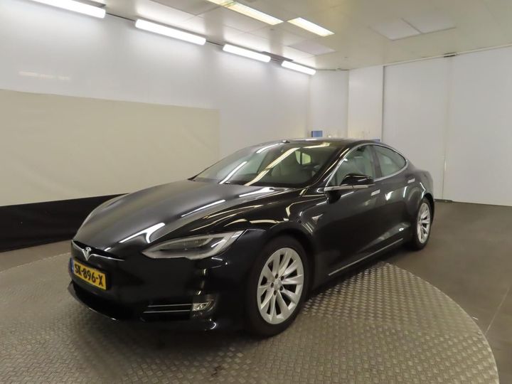 Tesla Model s (2018)