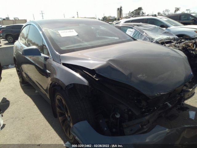 Tesla Model x (2018)