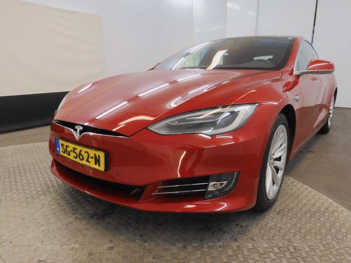 Tesla Model s (2018)