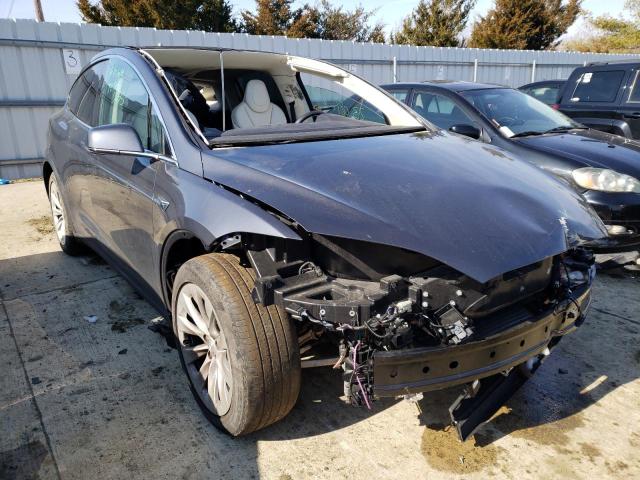 Tesla Model x (2019)