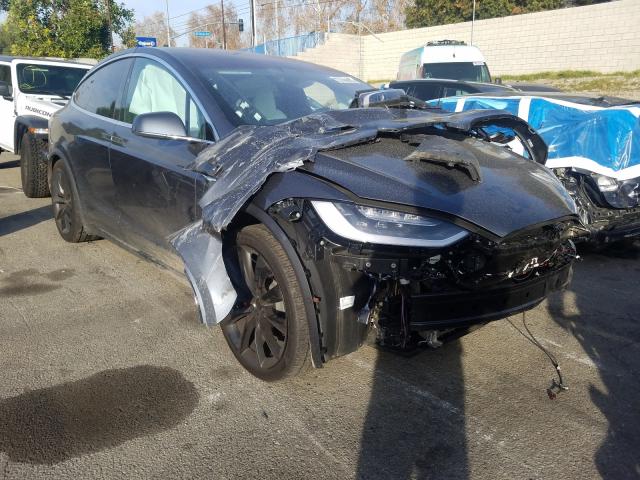 Tesla Model x (2019)