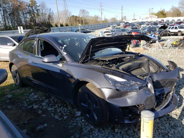 Tesla Model 3 (2022)