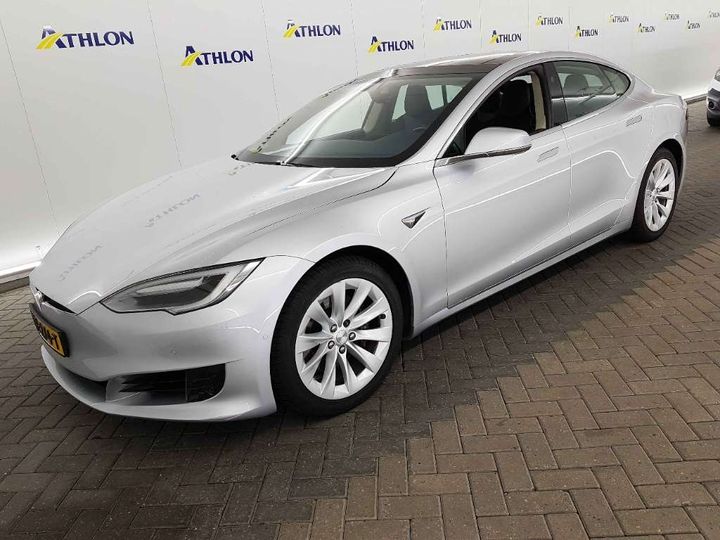 Tesla Model s (2017)