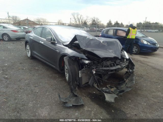 Tesla Model s (2016)