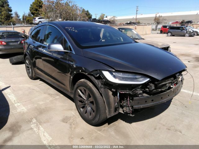 Tesla Model x (2017)