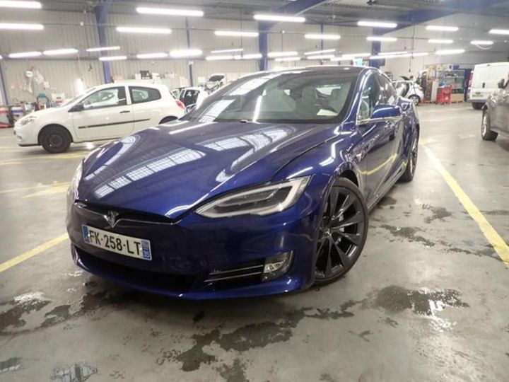 Tesla Model s (2019)