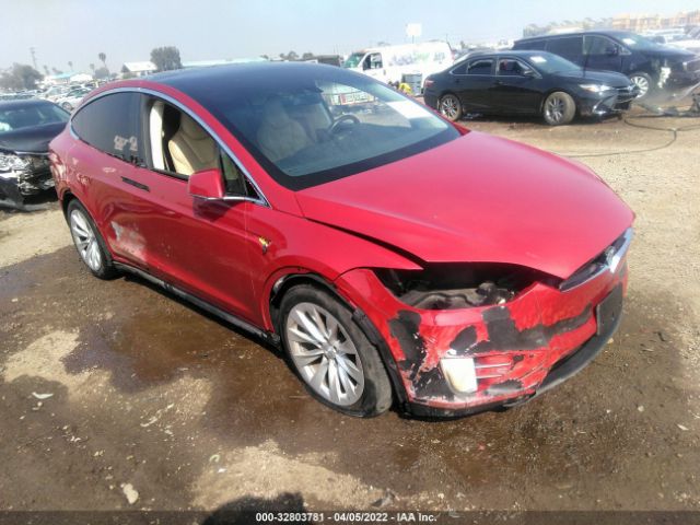 Tesla Model x (2016)