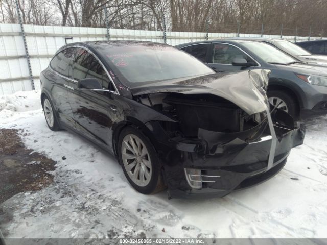 Tesla Model x (2016)