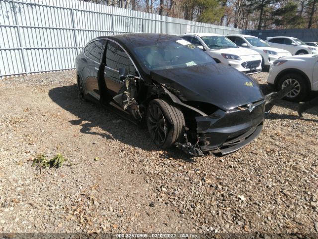 Tesla Model x (2018)
