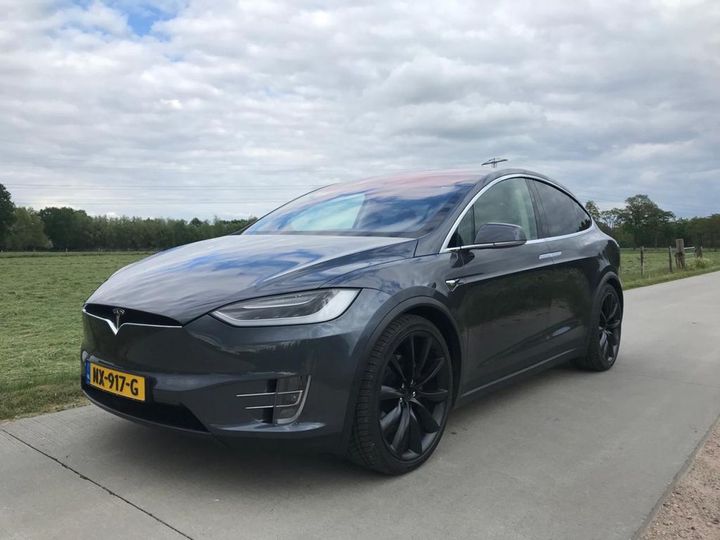 Tesla Model x (2017)