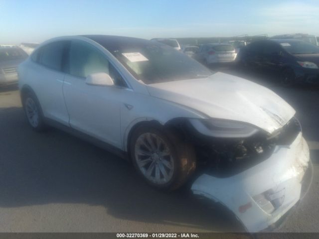 Tesla Model x (2020)