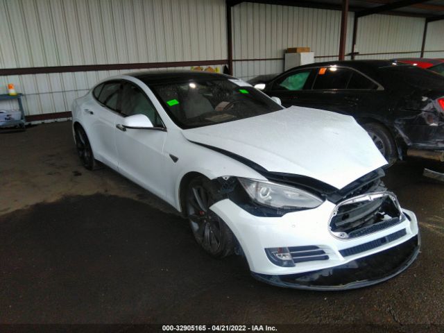 Tesla Model s (2016)