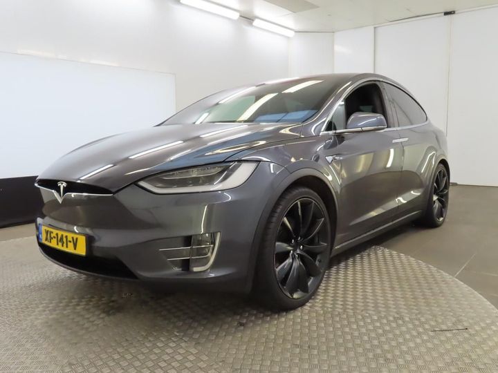 Tesla Model x (2018)